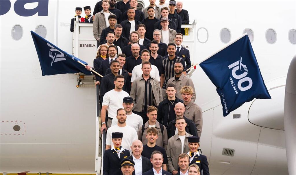 Das DFB-Team am heutigen Dienstag (2. Juni 2026) auf dem Weg in die USA.