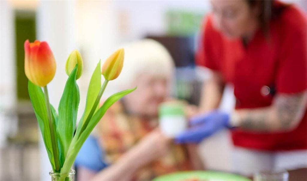 Das Defizit wächst: Springt der Bund ein oder steigen die Beiträge zur Pflegeversicherung?
