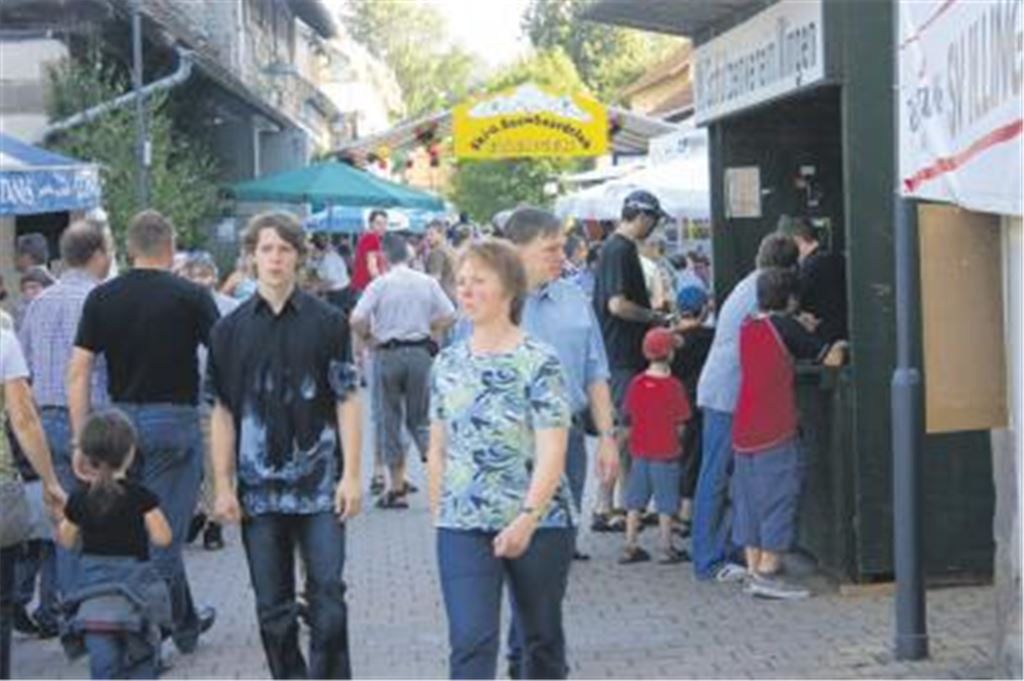 Das Dorf- und Kelterfest ist seit Jahrzehnten ein Besuchermagnet in Illingen.
Archivfoto: Stahlfeld