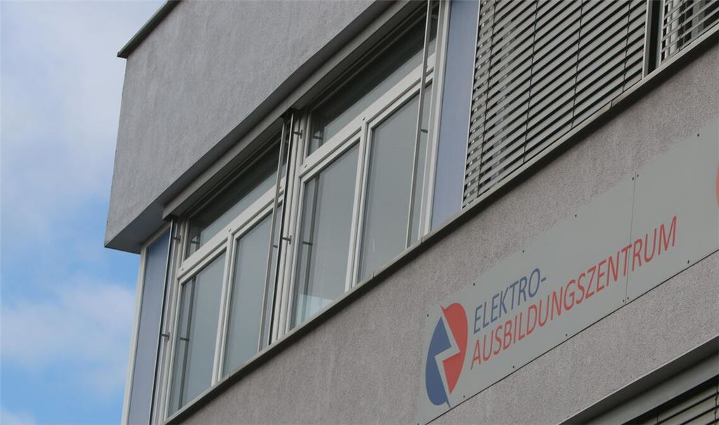 Das Elektro-Ausbildungszentrum lädt zum Tag der offenen Tür. Foto: Steigleder