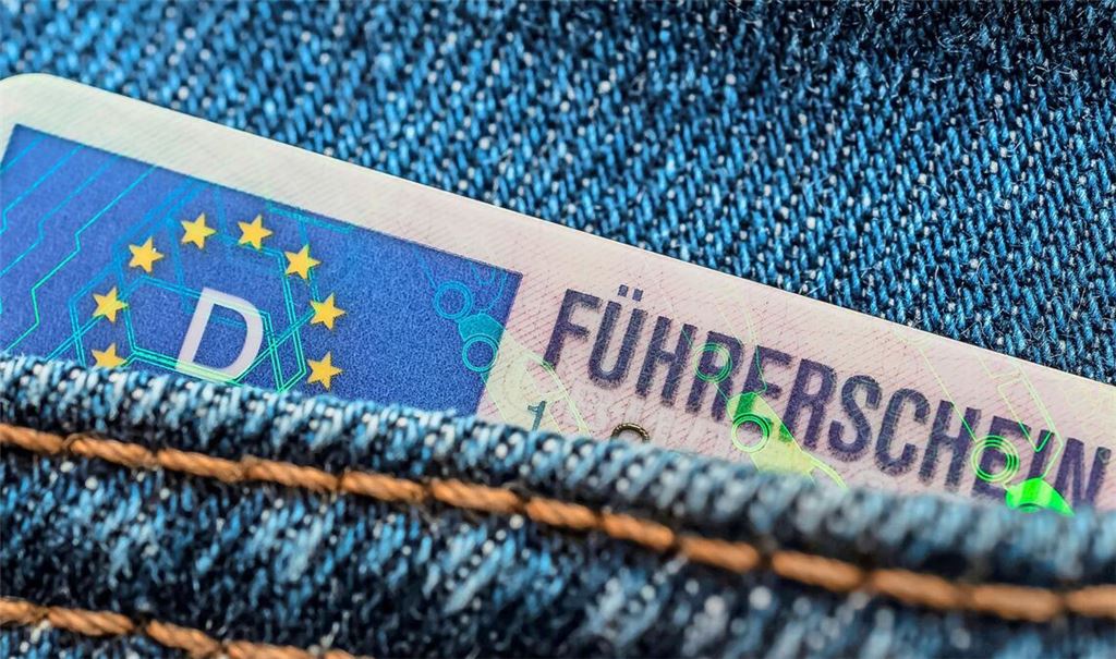 Das Europaparlament hat zwei Gesetze für eine Reform der europäischen Führerscheinregeln beschlossen (Symbolfoto).