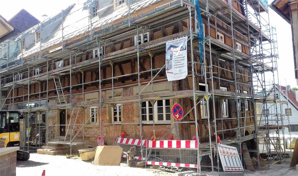 Das Faust-Geburtshaus wird umgebaut. Mittlerweile hat sich viel getan, auch dank des Einsatzes ehrenamtlich tätiger Helfer. Fotos: Filitz