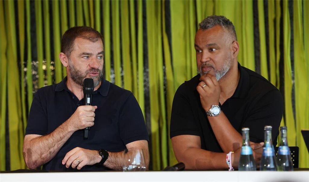 Das Führungsduo der European League of Football (ELF) – nach Patrick Esume (re.) zieht sich am Ende der Saison auch Zeljko Karajica zurück.