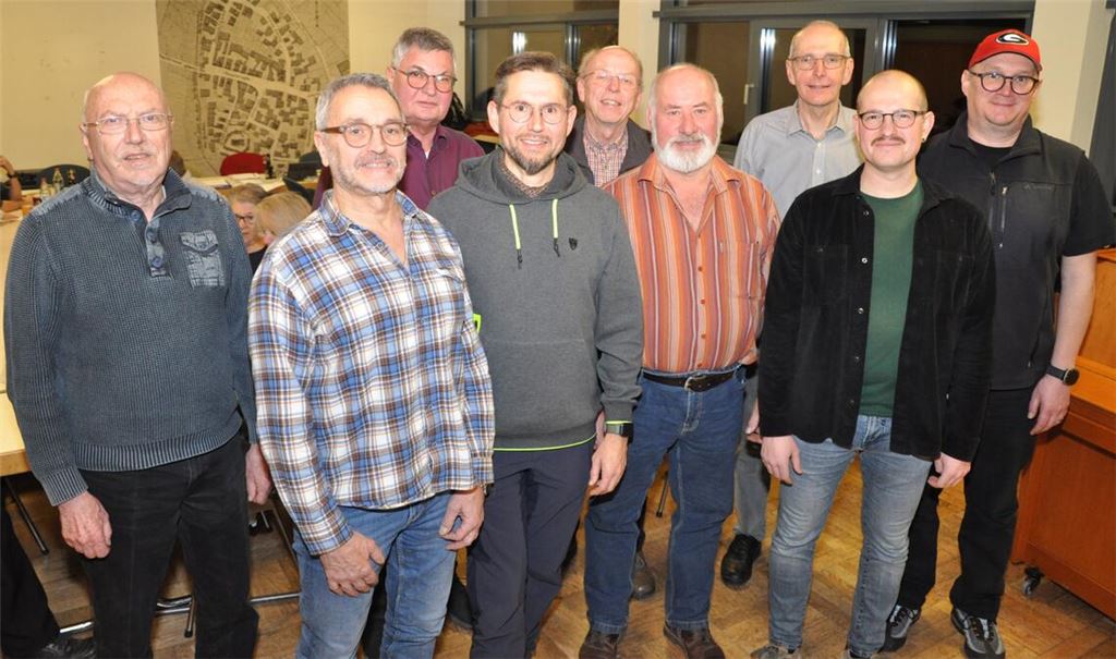 Das Führungsteam des MGV Lienzingen nach den aktuellen Neuwahlen. Foto: privat