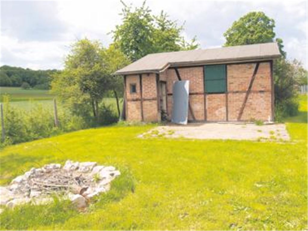 Das Gelände des Evangelischen Jugendwerks Württemberg in Knittlingen. Hier wollte an Pfingsten 2008 die Gruppe Stallhaus Germania feiern  bis die Polizei einschritt. Archivfoto: fi