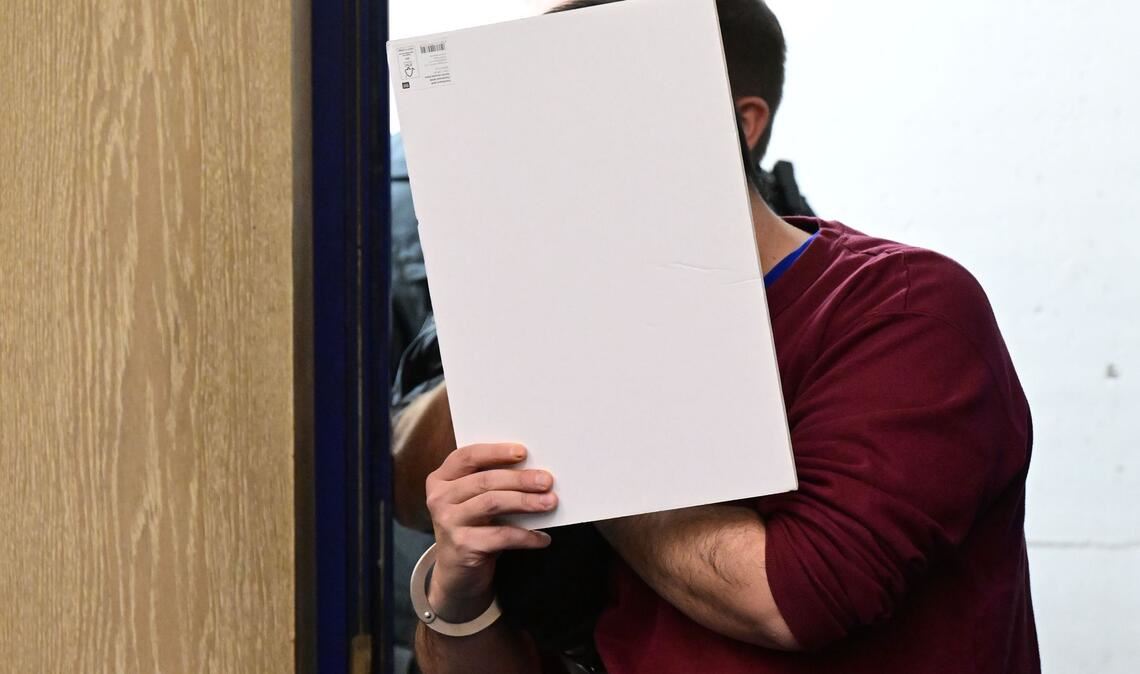 Das Gericht muss klären, ob der Angeklagte der Todesfahrt von Mannheim schuldfähig ist.