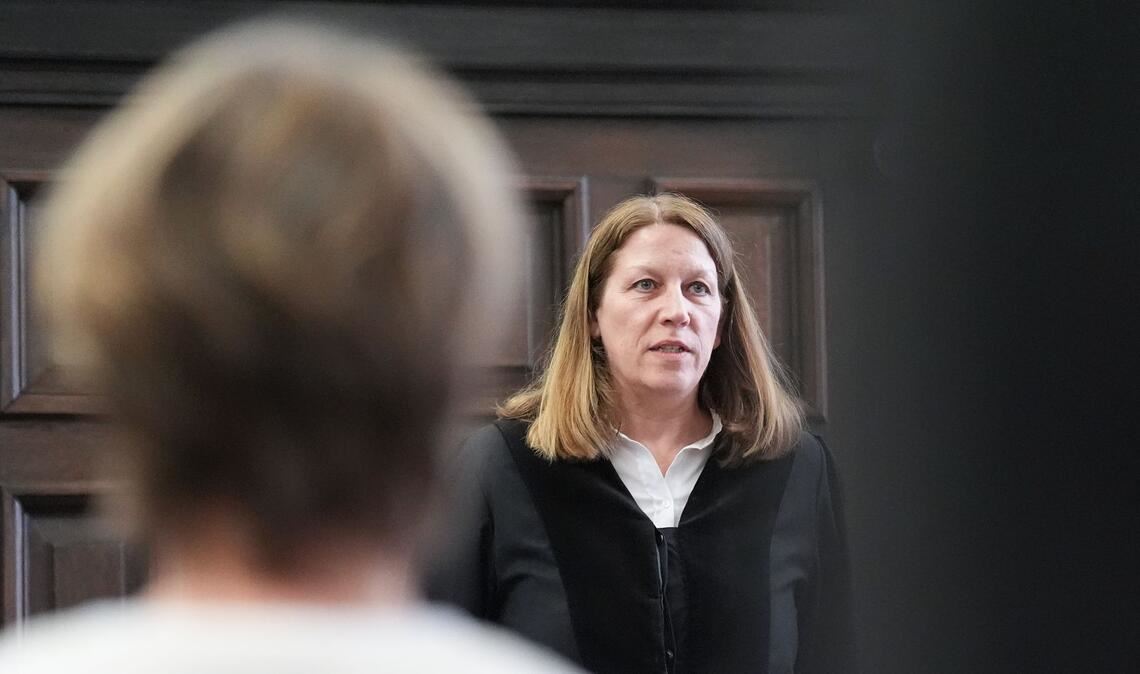 Das Gericht prüft eine Videovernehmung von Zeugen in Israel.