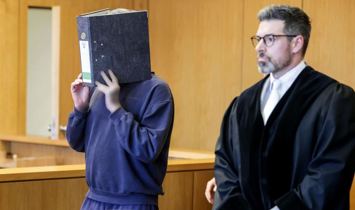 Das Gericht stellte die besondere Schwere der Schuld fest.