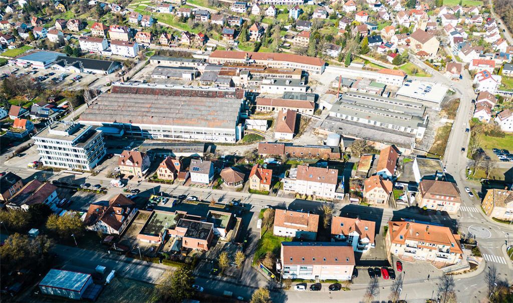 Das Gesicht der Klosterstadt soll sich an zentraler Stelle zum Positiven verändern. Anstelle eines Konglomerats maroder Industriehallen ist ein neues Wohnquartier geplant. Foto: Archiv