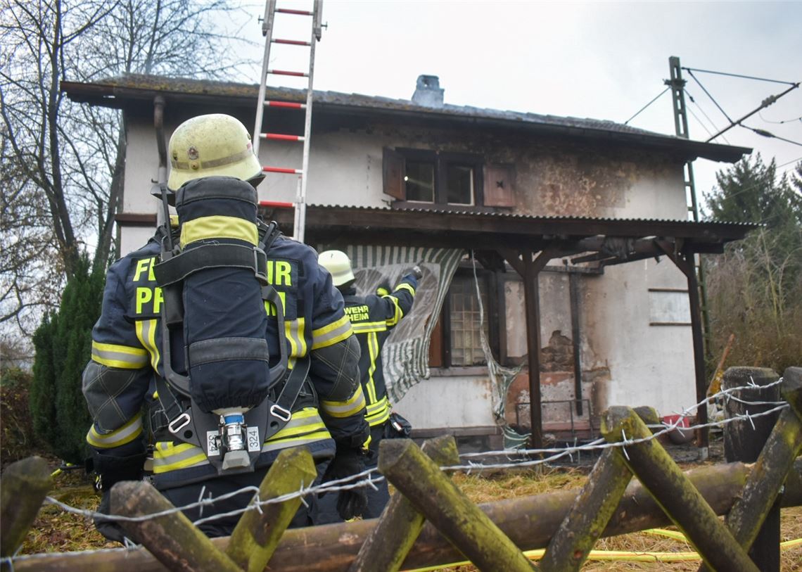 Das Haus an der Eutinger Straße ist nach dem Brand unbewohnbar. Foto: Myroshnichenko