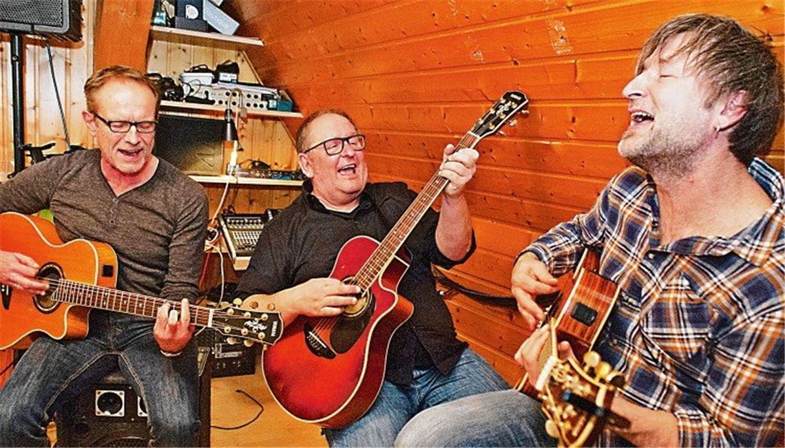 Holztrio kehrt auf die Bühne zurück
