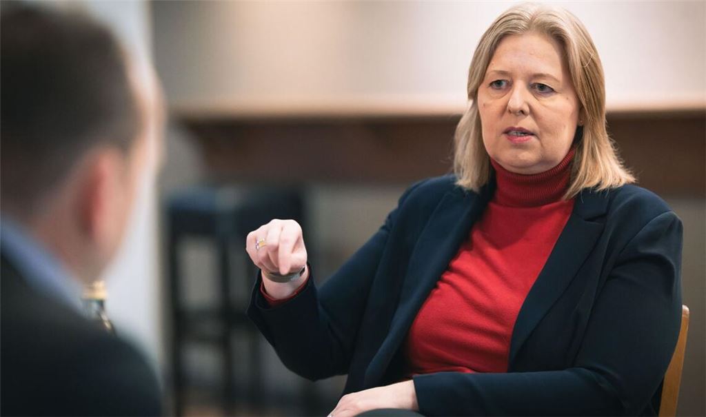 Das Interview mit Arbeitsministerin und SPD-Cochefin Bärbel Bas fand vor einer SPD-Veranstaltung im Stuttgarter Gloria-Kino statt.