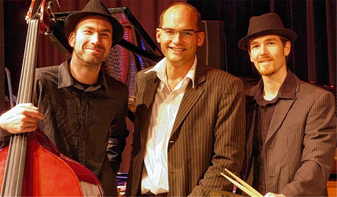 Das Jens-Wimmers-Boogie-Trio spielt am Freitag, 22. März, im Mühlehof in Mühlacker.