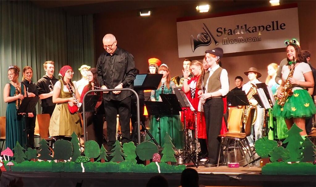 Das Jugendorchester lässt Märchenmusik lebendig werden. Foto: Müller