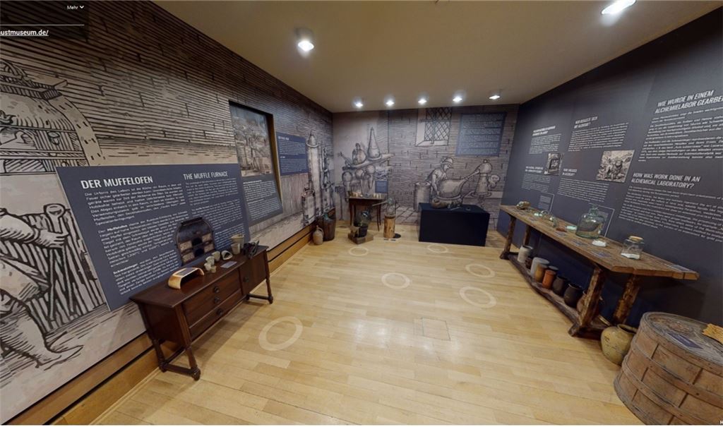 Das Knittlinger Faustmuseum bleibt, unter anderem, weil derzeit die Sanitäranlagen erneuert werden, noch bis auf weiteres geschlossen und öffnet frühestens nach Ostern. Der „Labor“-Ausstellungsraum lässt sich jedoch ab sofort in fotorealistischer, dreidimensionaler Ansicht begehen.Screenshot: MT