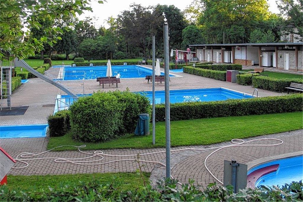 Bund fördert Bad-Sanierung