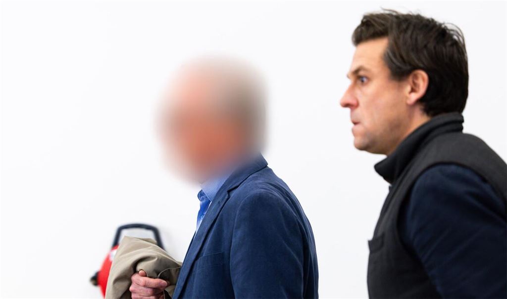 Das Landgericht Braunschweig verhängte für den 69-jährigen Hartmut Ebbing eine Gesamtfreiheitsstrafe von zwei Jahren und zehn Monaten.