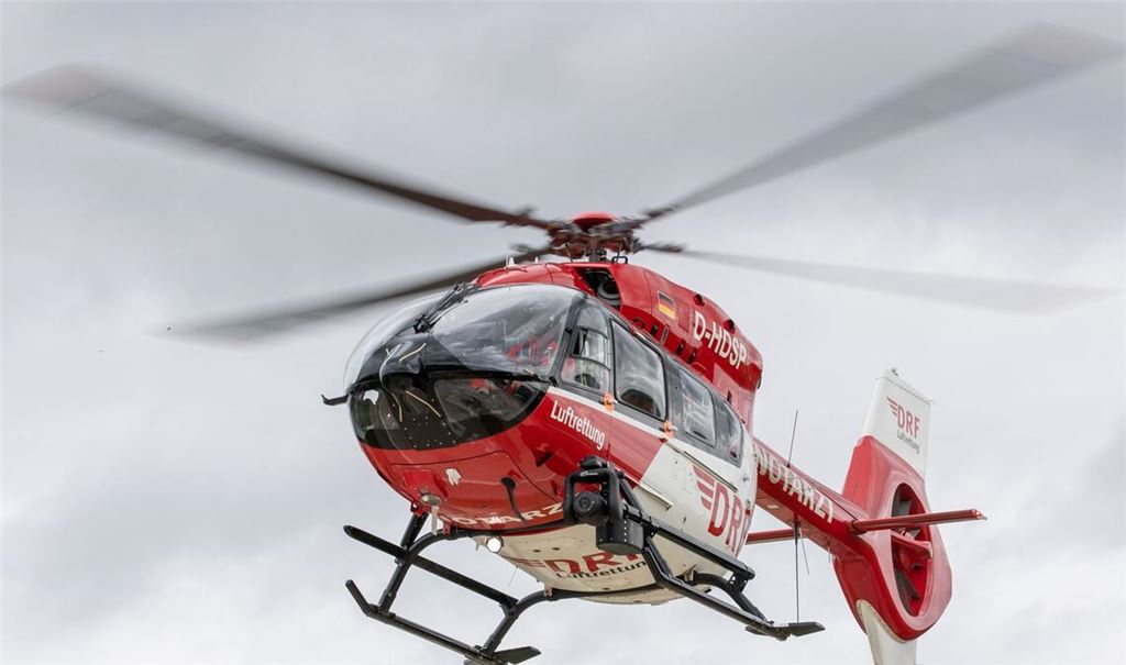 Das Mädchen wurde mit einem Rettungshubschrauber in ein Krankenhaus geflogen, in dem es seinen schweren Verletzungen erlag (Symbolbild).