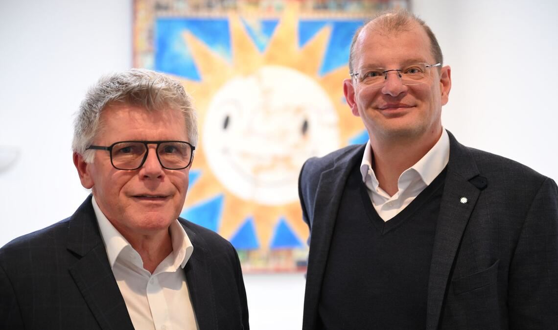 Das Merkur-Führungsduo: Firmenchef Lars Felderhoff (rechts) und Vizechef Manfred Stoffers (links).