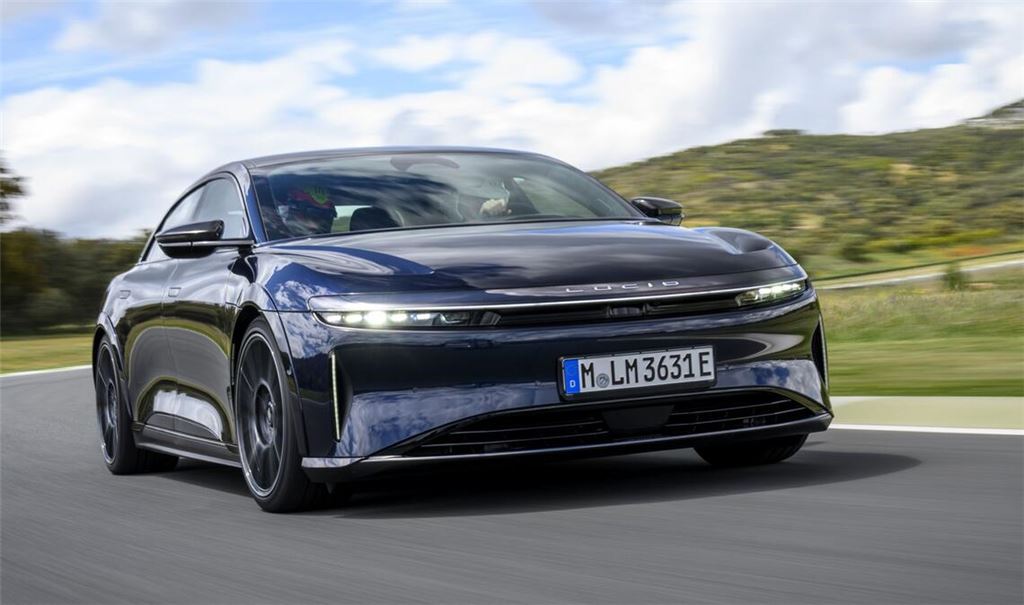 Das Modell  Air Sapphire von Lucid wurde von Fachjournalisten aus Deutschland, Österreich und der Schweiz kürzlich  zum „Car of the Year“ der Kategorie Sportwagen gewählt.