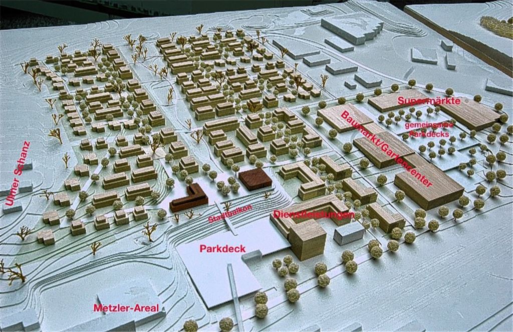 Das Modell: Im Wohngebiet sind nach Ansicht der Jury zu viele Mehrfamilienhäuser eingeplant. Ein reizvolles planerisches Detail ist aus Sicht der Fachleute die Idee eines „Stadtbalkons“.