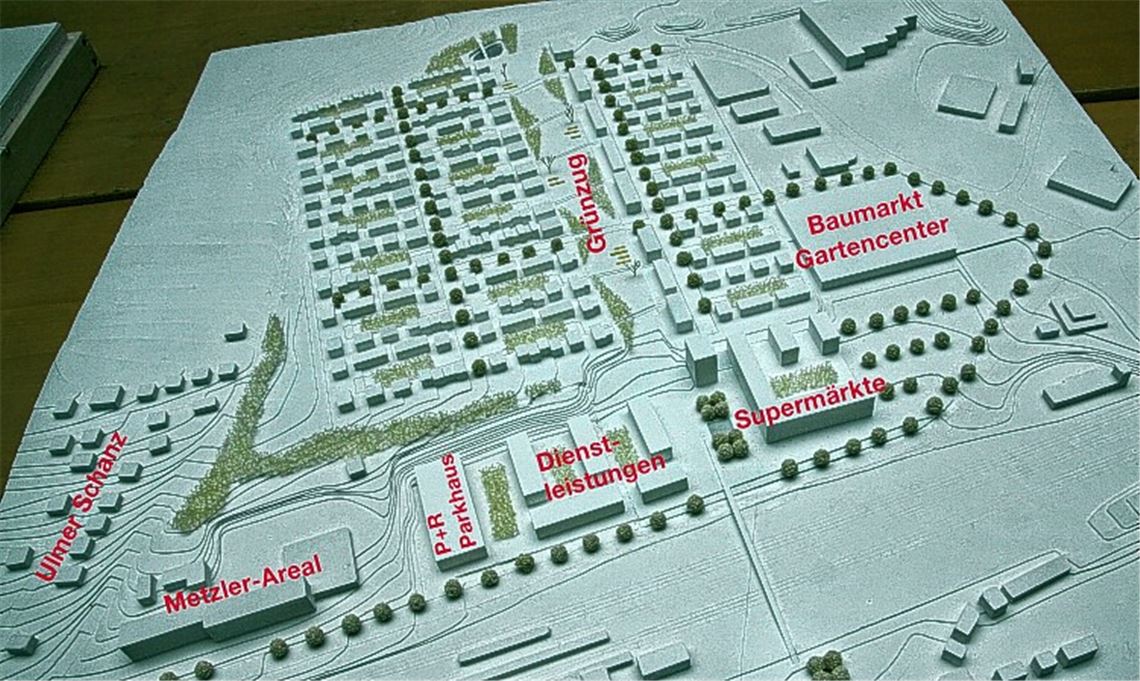 Das Modell: Vor allem die klare Gebäudefront zur Ziegeleistraße hat der Jury gefallen; es gibt viel Platz für Dienstleister und Handel. Baumarkt und Gartencenter rücken in Richtung Vetterstraße.