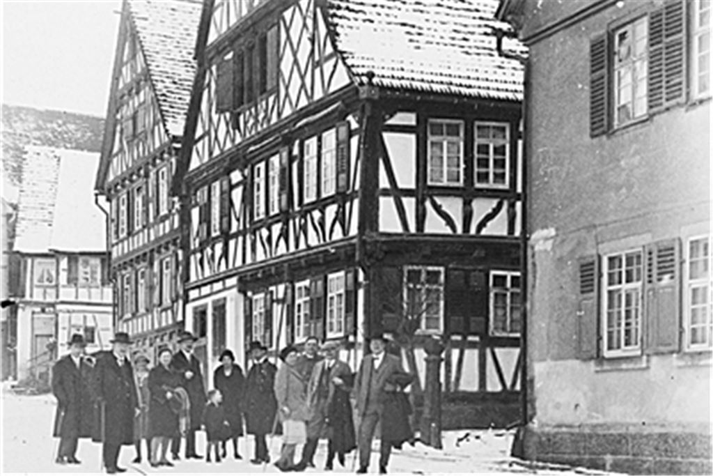 Das Mühlacker Stadtarchiv sucht Hinweise zu dem Ort, an dem dieses Foto entstanden ist. Foto: Stadtarchiv