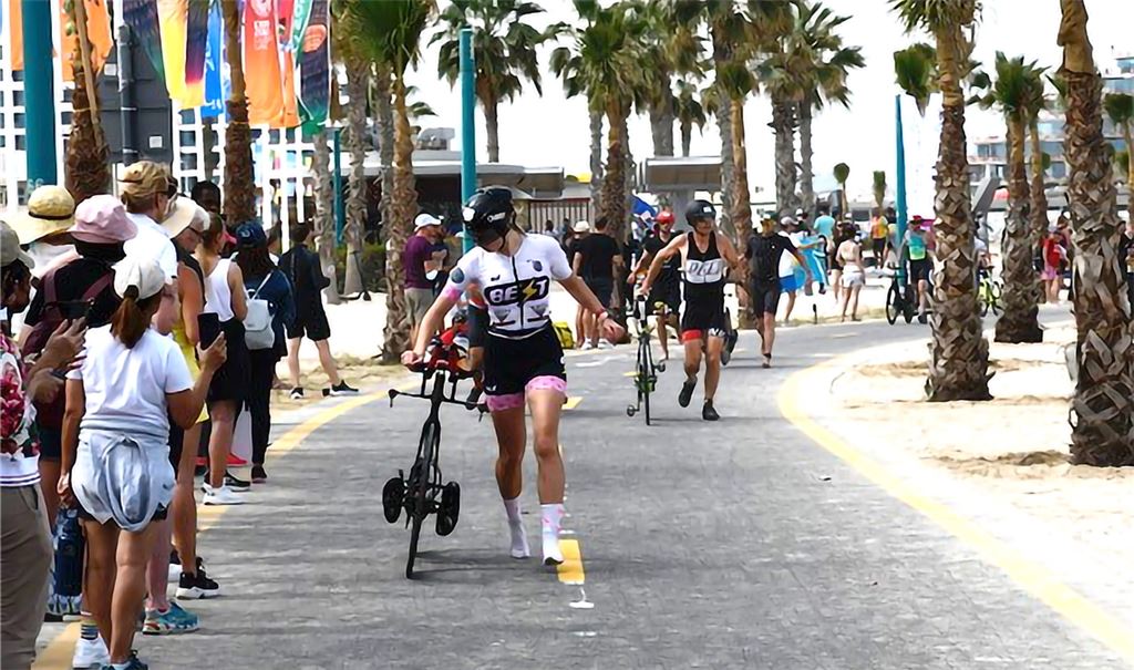 Das Mühlacker Triathlon-Talent beim Ironman 70.3 in Dubai vor einer Woche. Foto: privat