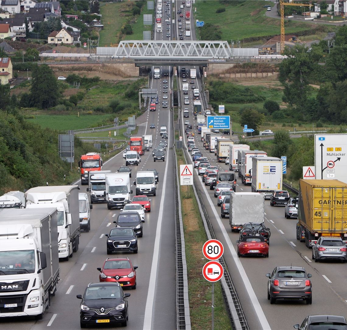 A8: Arbeiten sind ausgeschrieben Das Nadelöhr bei Niefern soll ab dem Spätsommer 2021 ausgebaut werden.Tilo Keller