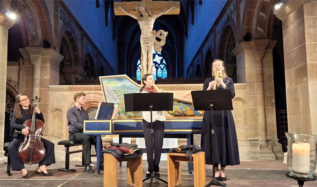 Das Newcomer-Ensemble „barock_plus“ überzeugt in der Klosterkirche. Foto: Dr. Bastian