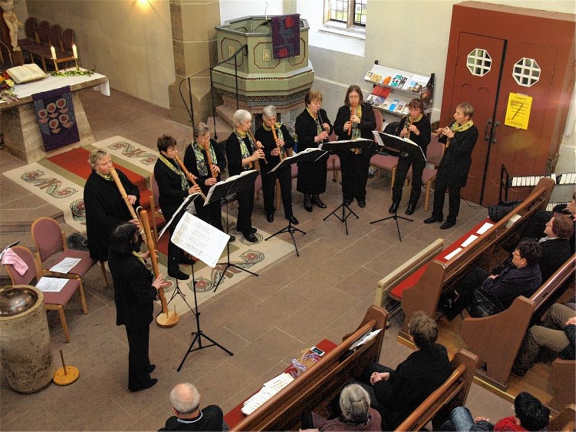 Das Ötisheimer Blockflötenensemble beim Geburtstagskonzert. Foto: Appich