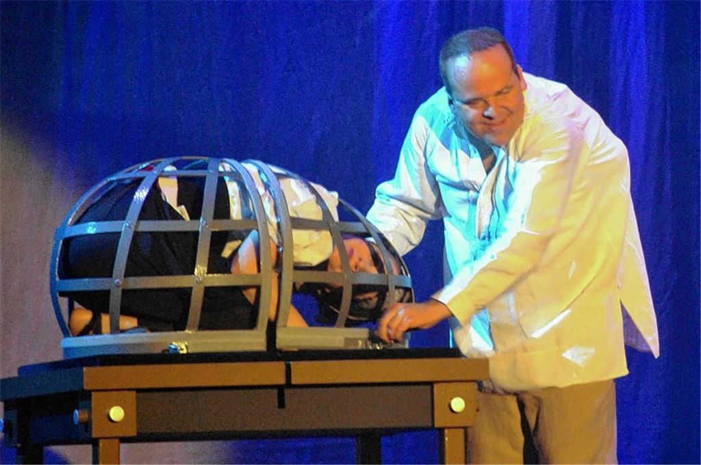 Das Orakel (hinten) rät richtig – nur in einem Punkt stößt es an Grenzen.