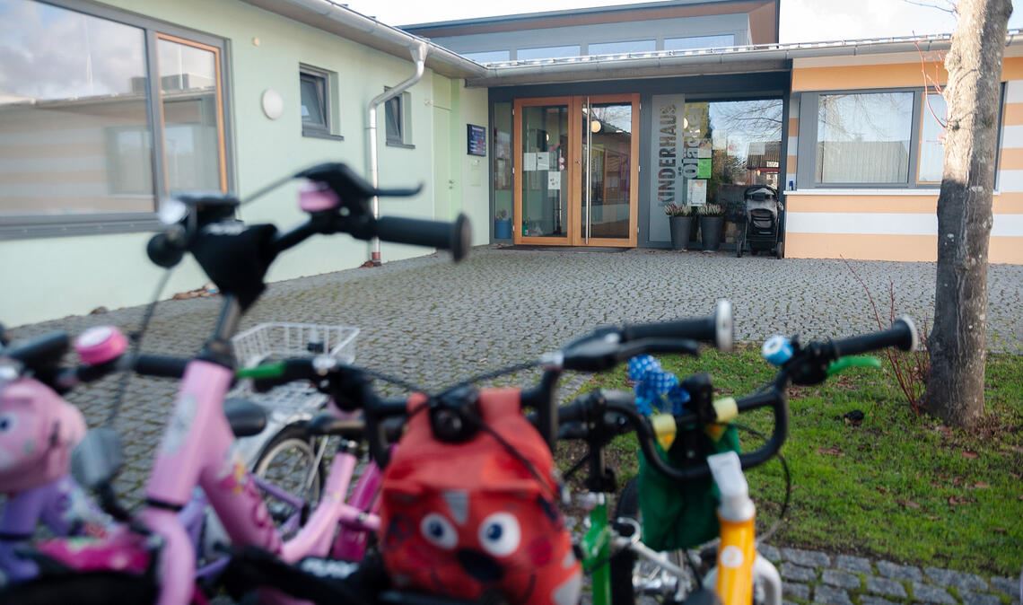 Das Personal ist knapp in den Ötisheimer Kindergärten. Entlastung sollen in der akuten Notphase nun externe Hilfskräfte bringen. Foto: Fotomoment