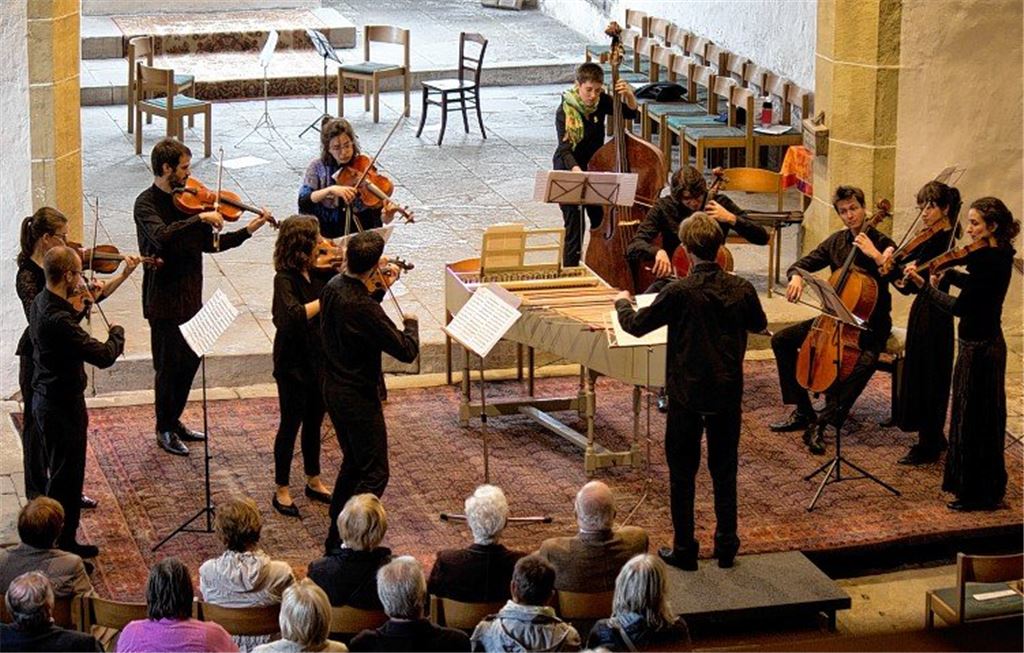 Junge Künstler geben ihre Visitenkarte ab