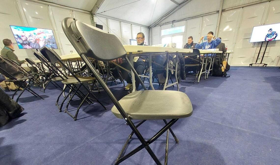 Das Pressezentrum in Cortina d’Ampezzo – samt Klappstuhl.