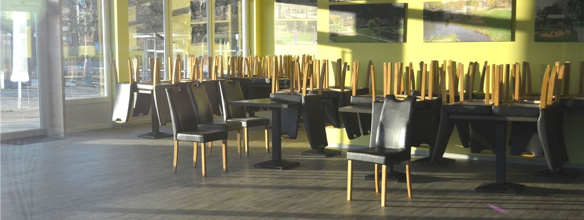 Das Restaurant „EssEnz“ in den Enzgärten in Mühlacker wartet auf den Neuanfang – in Form eines Projekts mit behinderten und nichtbehinderten Beschäftigten als „EssEnz inklusiv“.Stahlfeld