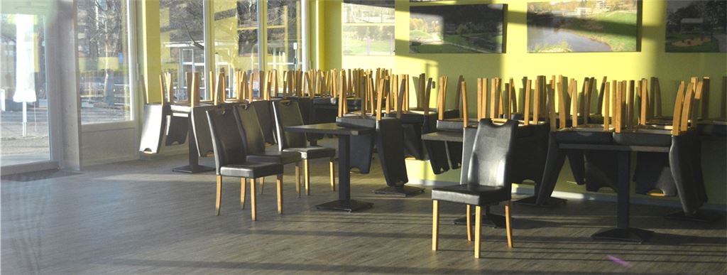 Das Restaurant „EssEnz“ in den Enzgärten in Mühlacker wartet auf den Neuanfang – in Form eines Projekts mit behinderten und nichtbehinderten Beschäftigten als „EssEnz inklusiv“.Stahlfeld
