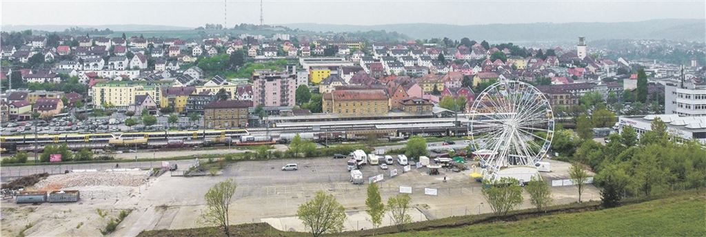 Das Riesenrad auf dem Ziegeleigelände ist abgebaut, geblieben sind aber die Diskussionen über die zahlreichen Aspekte der Entwicklung des neuen Gebiets. Archivfoto: Schramm