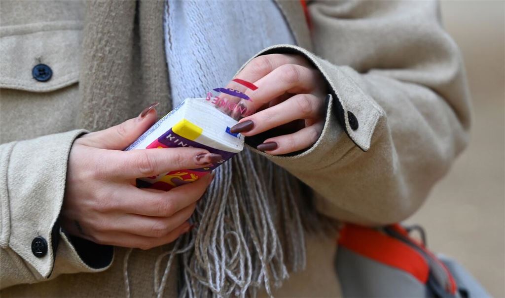 Das Robert Koch-Institut geht von 7,4 Millionen akuten Atemwegserkrankungen in Deutschland aus (Symbolbild).