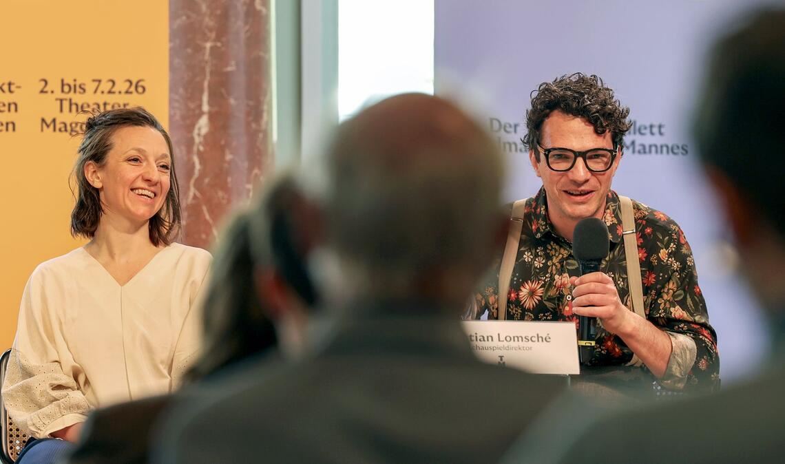 Das Schauspiel wird in Magdeburg von einem dreiköpfigen Team geleitet - von Clara Weyde (links), Bastian Lomsché (rechts) und Clemens Leander (nicht im Bild). (Archivbild)