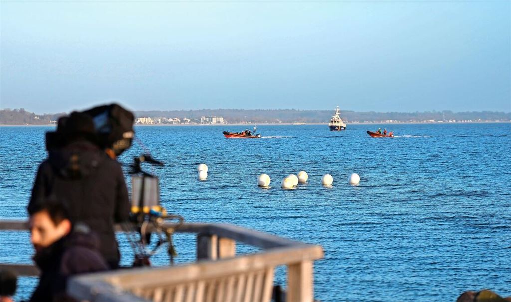 Das Schicksal des gestrandeten Buckelwals lockt Schaulustige auf die Insel Poel (Symbolfoto).