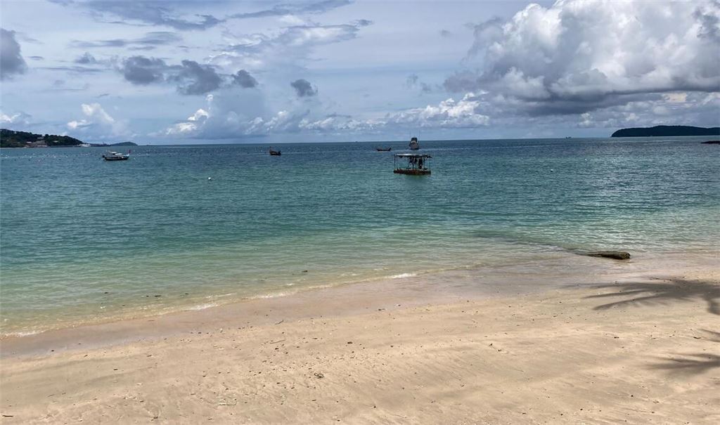 Das Schiff sank laut Medien wenige Kilometer vor der Küste. (Symbolbild)
