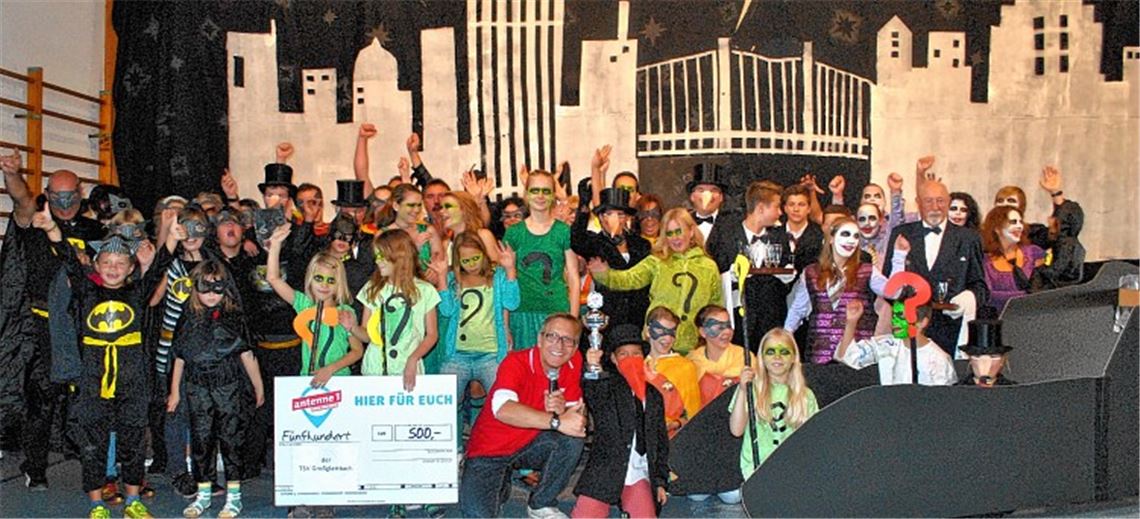 Das Siegerfoto: In Großglattbach ist am Sonntag ein weiteres Dream-Team gekürt worden. Lohn der Mühe sind 500 Euro und das Gefühl, erstklassig zusammengearbeitet zu haben.Fotos: Stahlfeld