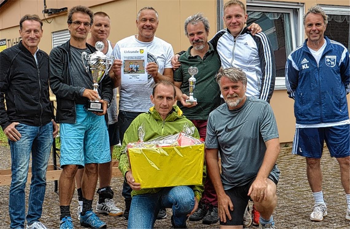 Der Pokal bleibt wieder nicht in Schützingen