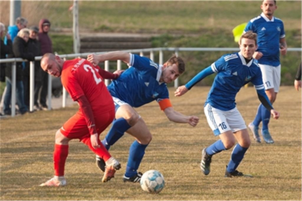 Das Sportgelände in der Knittlinger Kernstadt, das unter anderem vom FV Knittlingen genutzt wird, soll optimiert werden. Archivfoto: Fotomoment
