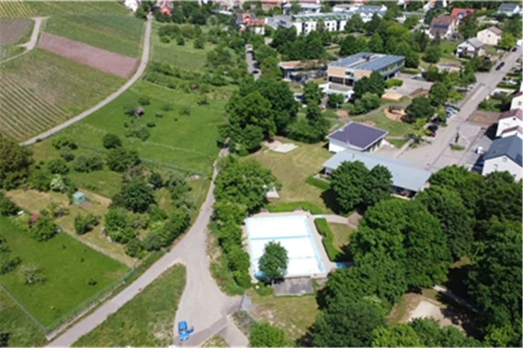 Das Sternenfelser Freibad künftig nicht erst an Pfingsten, sondern schon früher zu eröffnen, wird derzeit diskutiert.