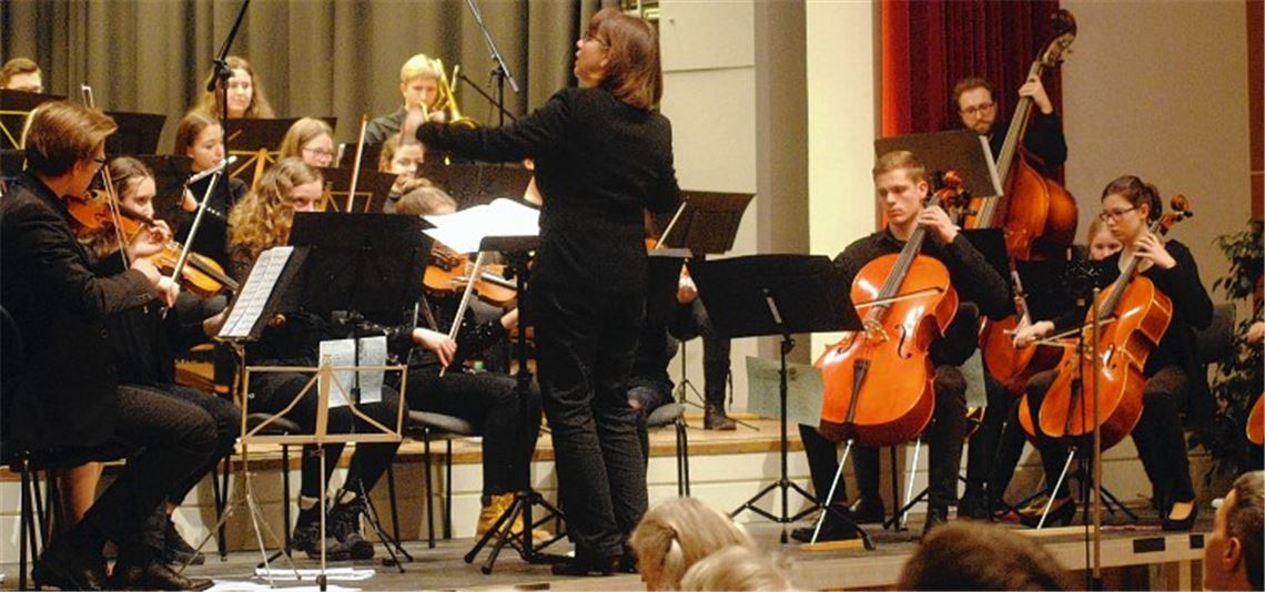 Stühlerücken im THG-Orchester