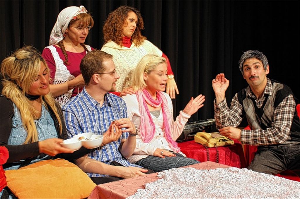 Das Theater „Halber Apfel“ gastiert erneut in Mühlacker im Uhlandbau. 