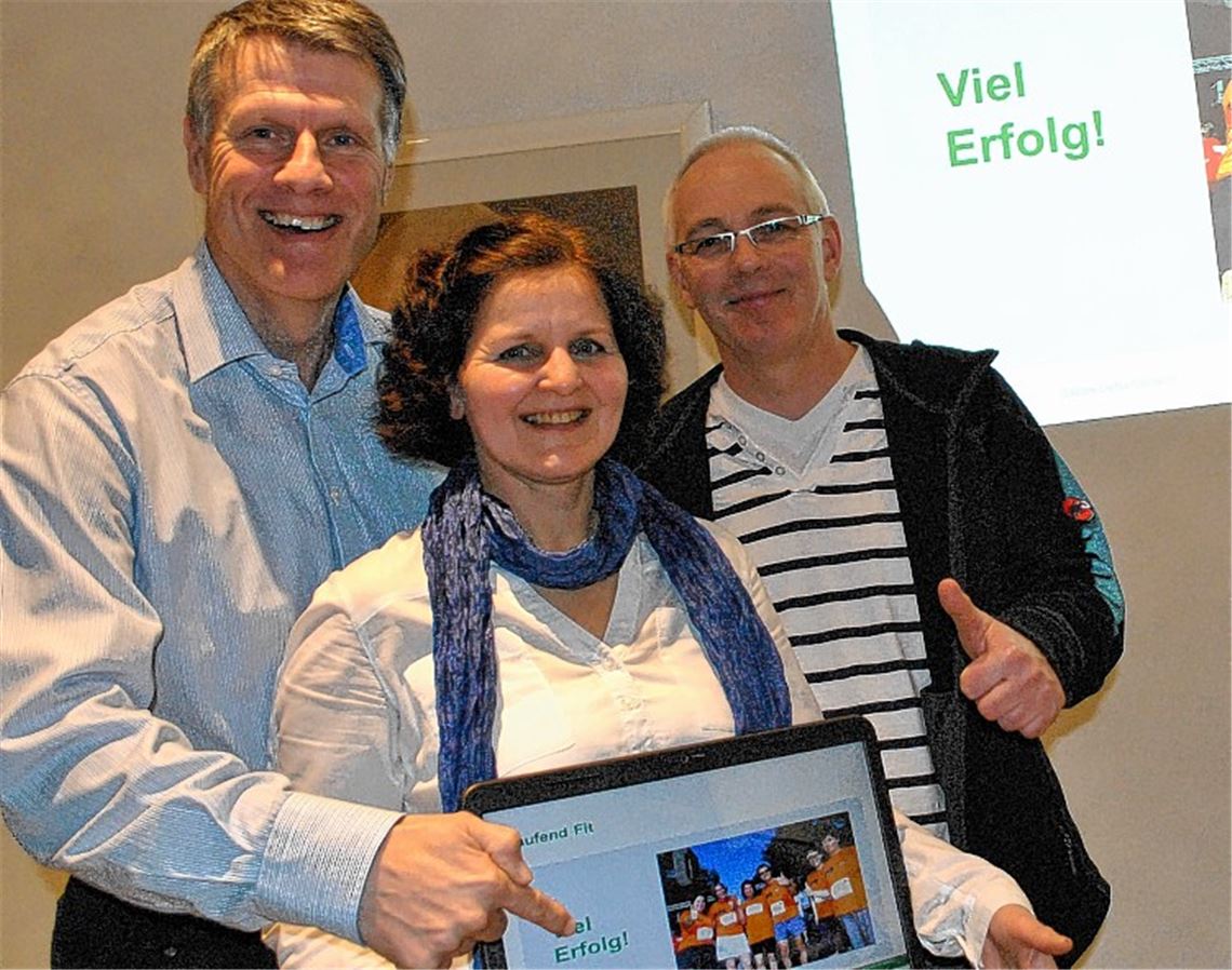 Das Trainertrio der AOK – Olaf Kaps, Sabine Liefke-Wilhelm und Andreas Killer (v.li.) – macht wieder Lust auf Laufen