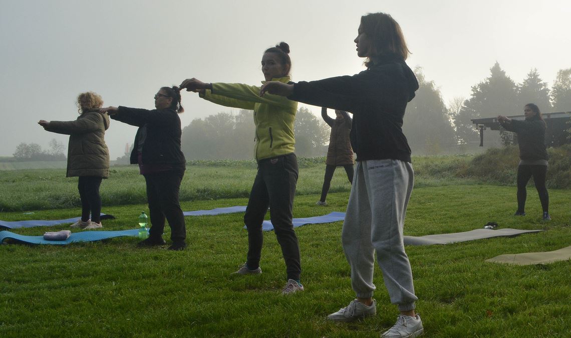 Das Training am Samstagvormittag ist gut für den Körper und die Seele — selbst wenn es neblig ist wie an diesem Morgen.
